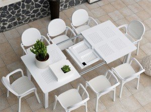 tavolo e sedie arredi outdoor